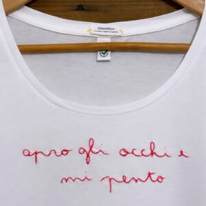 APRO GLI OCCHI E MI PENTO