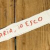 PORTACHIAVI COLOR PANNA "MARIA, IO ESCO " ricamato a mano con doppia fettuccina