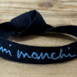 BRACCIALE COLOR NERO "MI MANCHI ♥" ricamato a mano