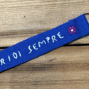 PORTACHIAVI COLOR BLU "SORRIDI SEMPRE" ricamato a mano