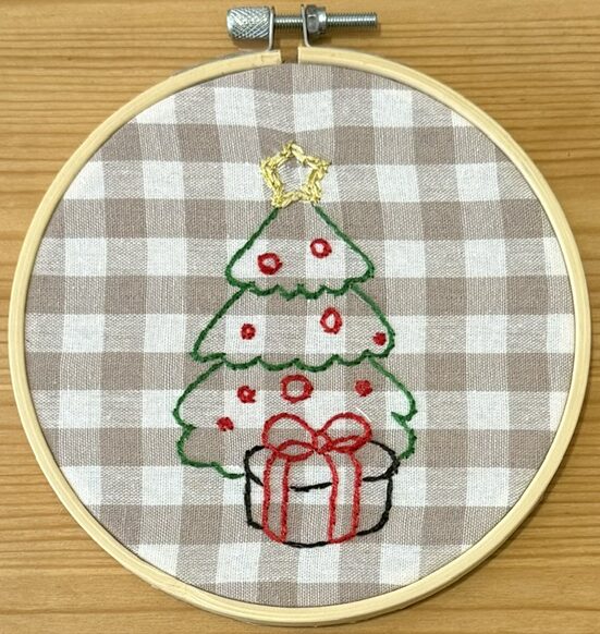 TELAIO "ALBERO DI NATALE" ricamato a mano